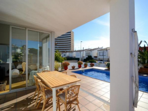 Villa Ponent in Costa Brava with three rooms